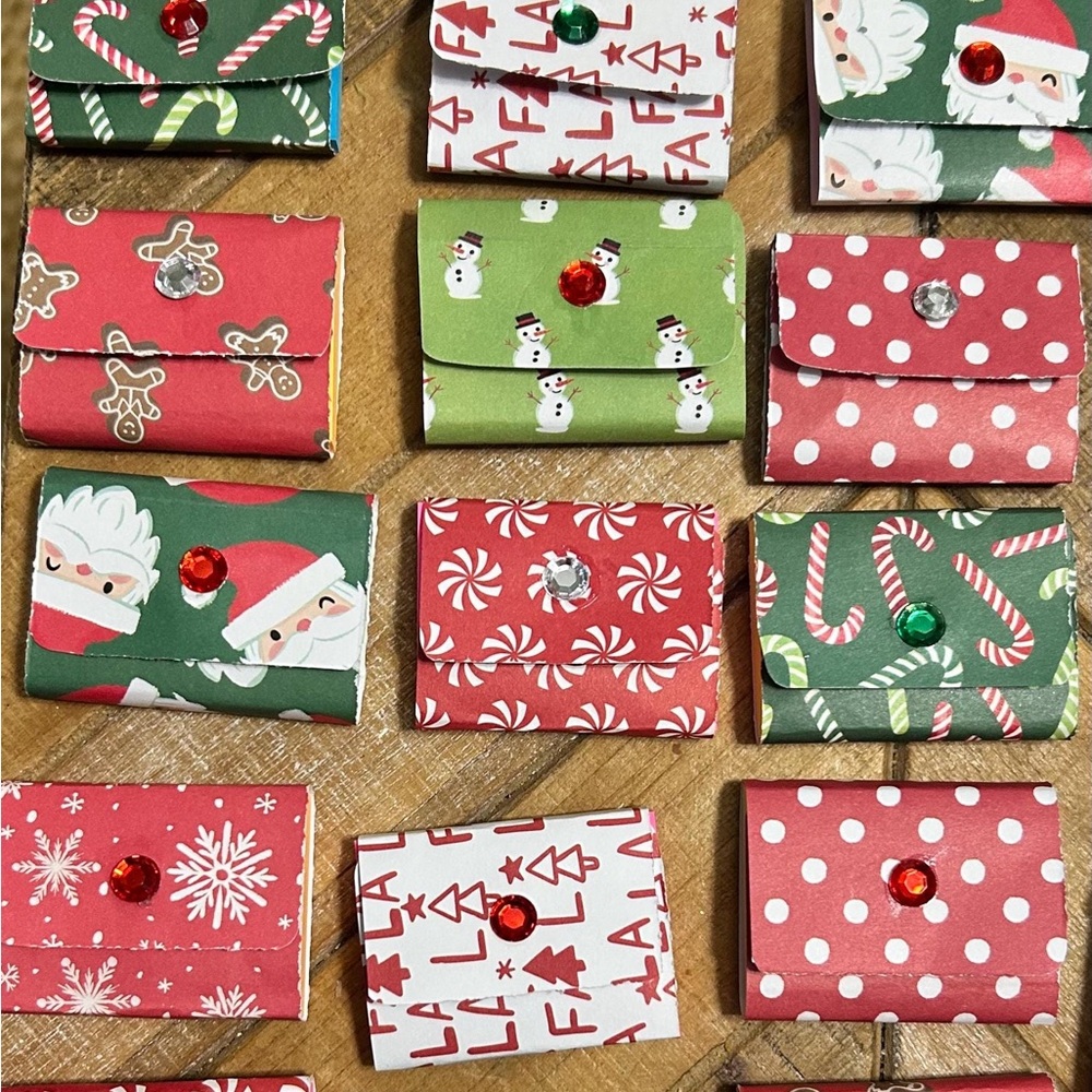 Pack of 6-Christmas Mini Sticky Notes, Stocking Stuffer Coworkers, Office Gift